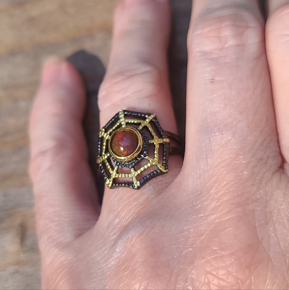 BEAUTIFUL black Opal sterling & gold web ring sz7 - Picture 5 of 10
